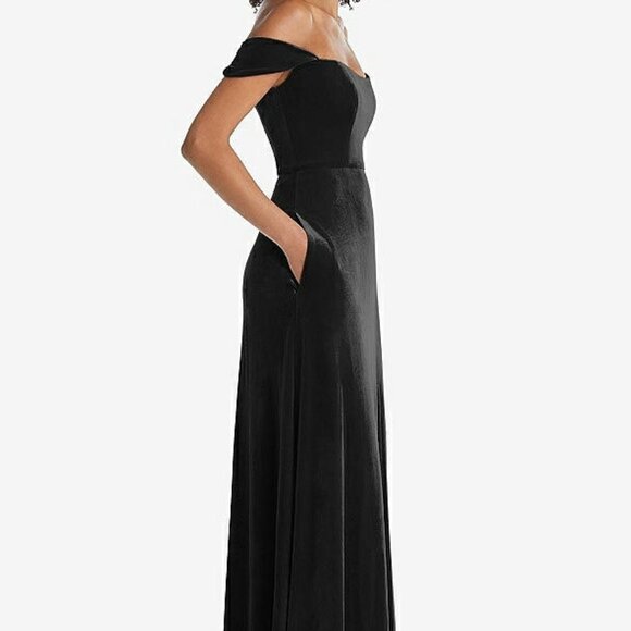 After Six 1551..Off-the-Shoulder Flounce Sleeve Velvet Maxi Dress..Black...Sz 2 - Picture 5 of 8